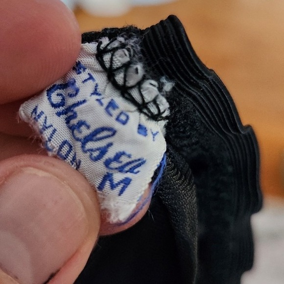 70s Black Lacy Nylon Half Slip - Picture 4 of 6